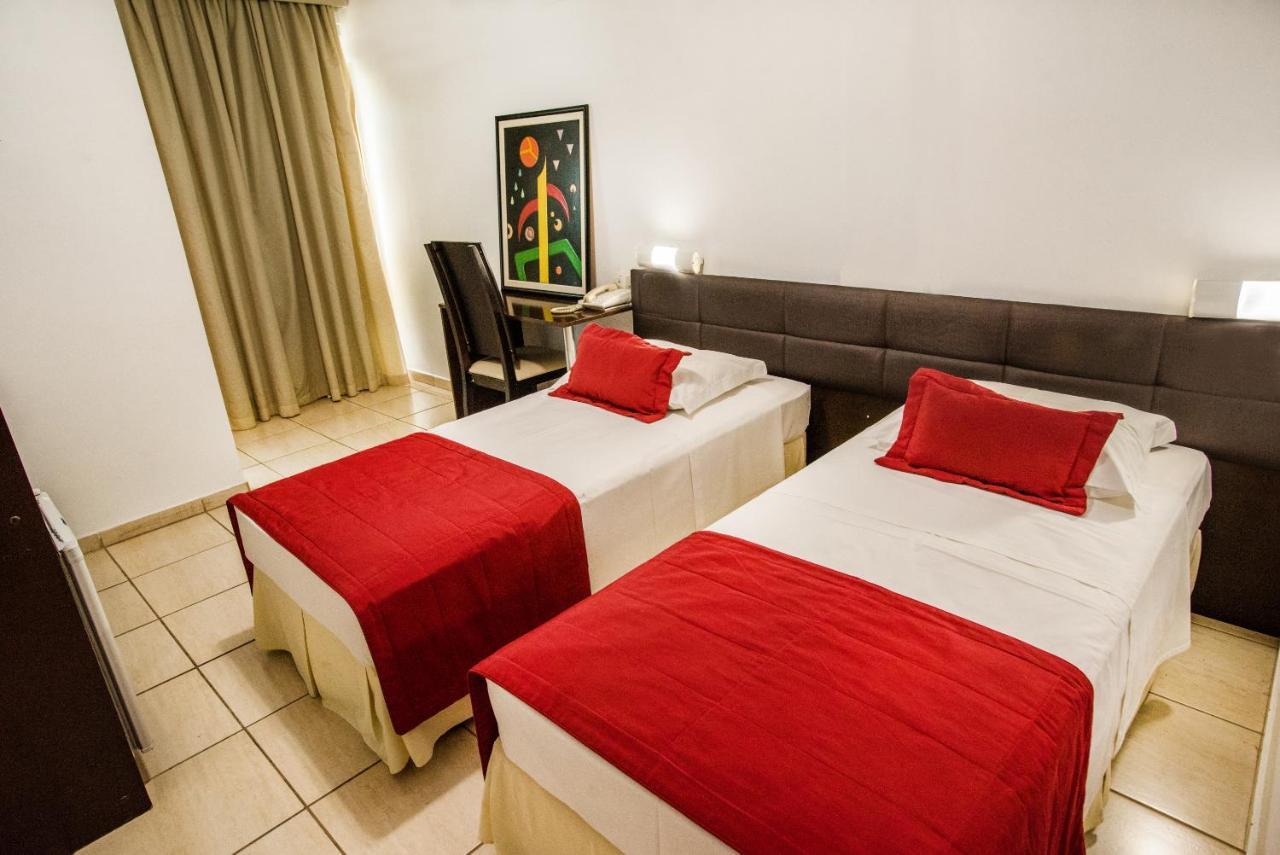 Podium Apart Hotel วาร์จินญา ภายนอก รูปภาพ
